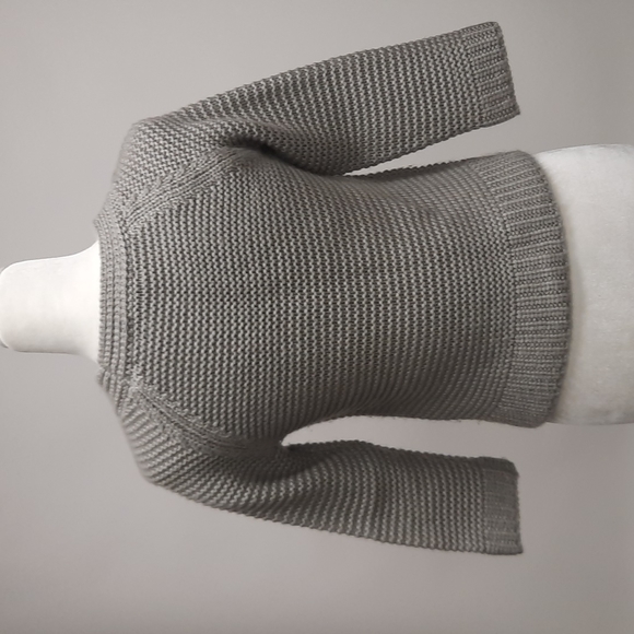 Moda International Gray Cropped Pullover with Cable Design, Size S - Picture 3 of 6